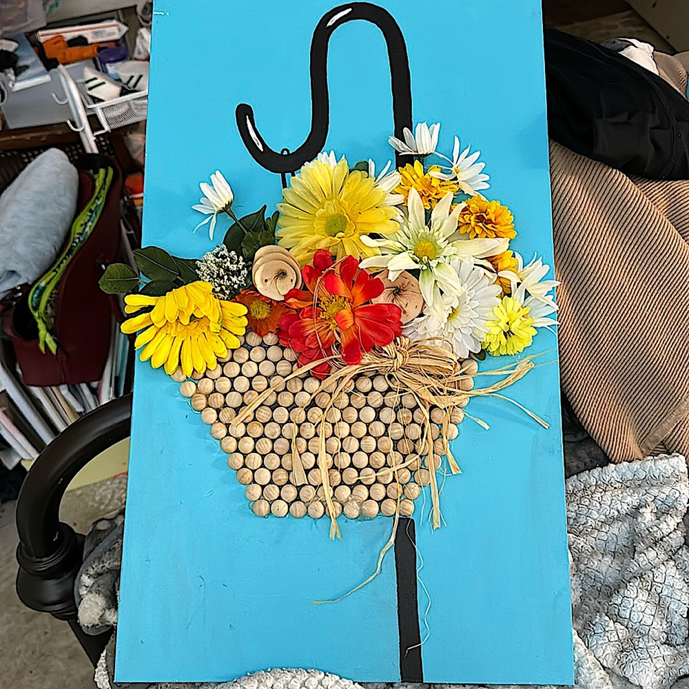 Acrylic painting with flowers and wooden accents - Picture 1 of 1